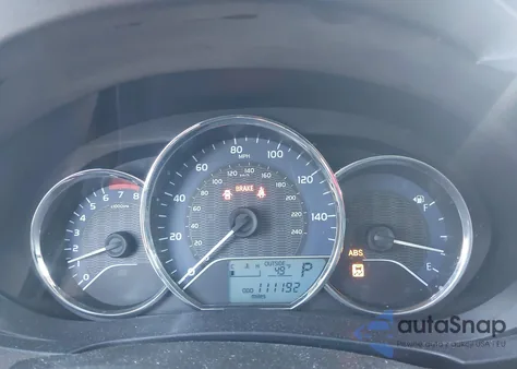 2015 Toyota Corolla Le z USA, uszkodzony, nr VIN 2T1BURHE4FC317473